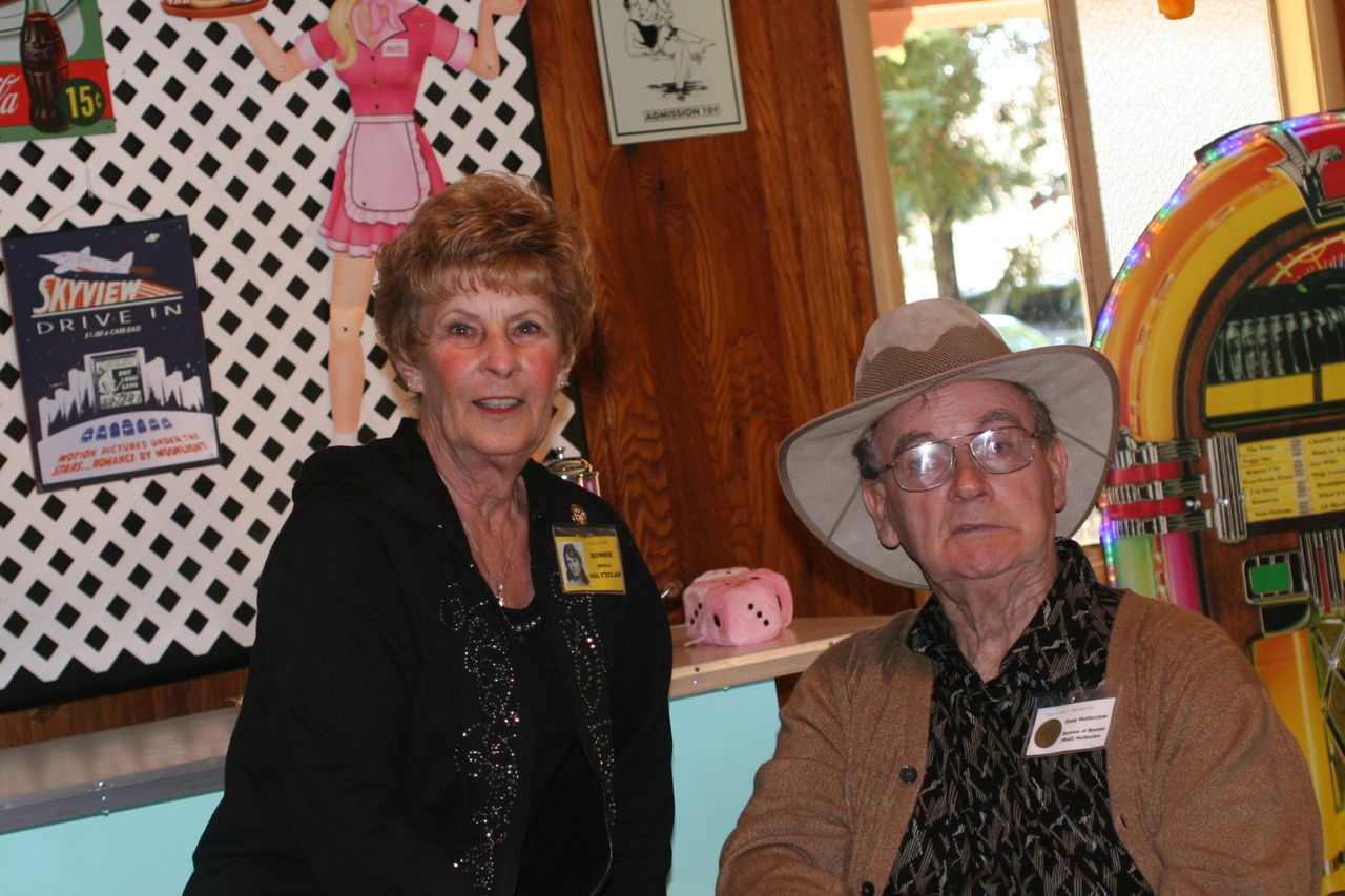 Bonnie (Wall) & Dale Holtzclaw