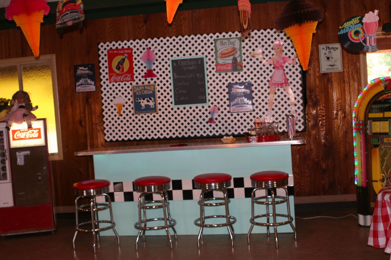Soda Fountain Decorations