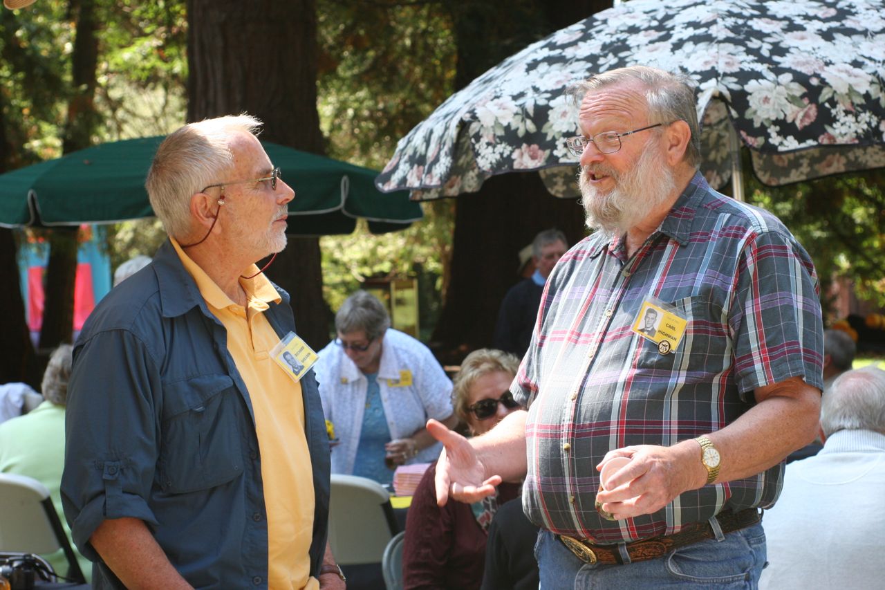 Richard Shearin talking to Carl Highman